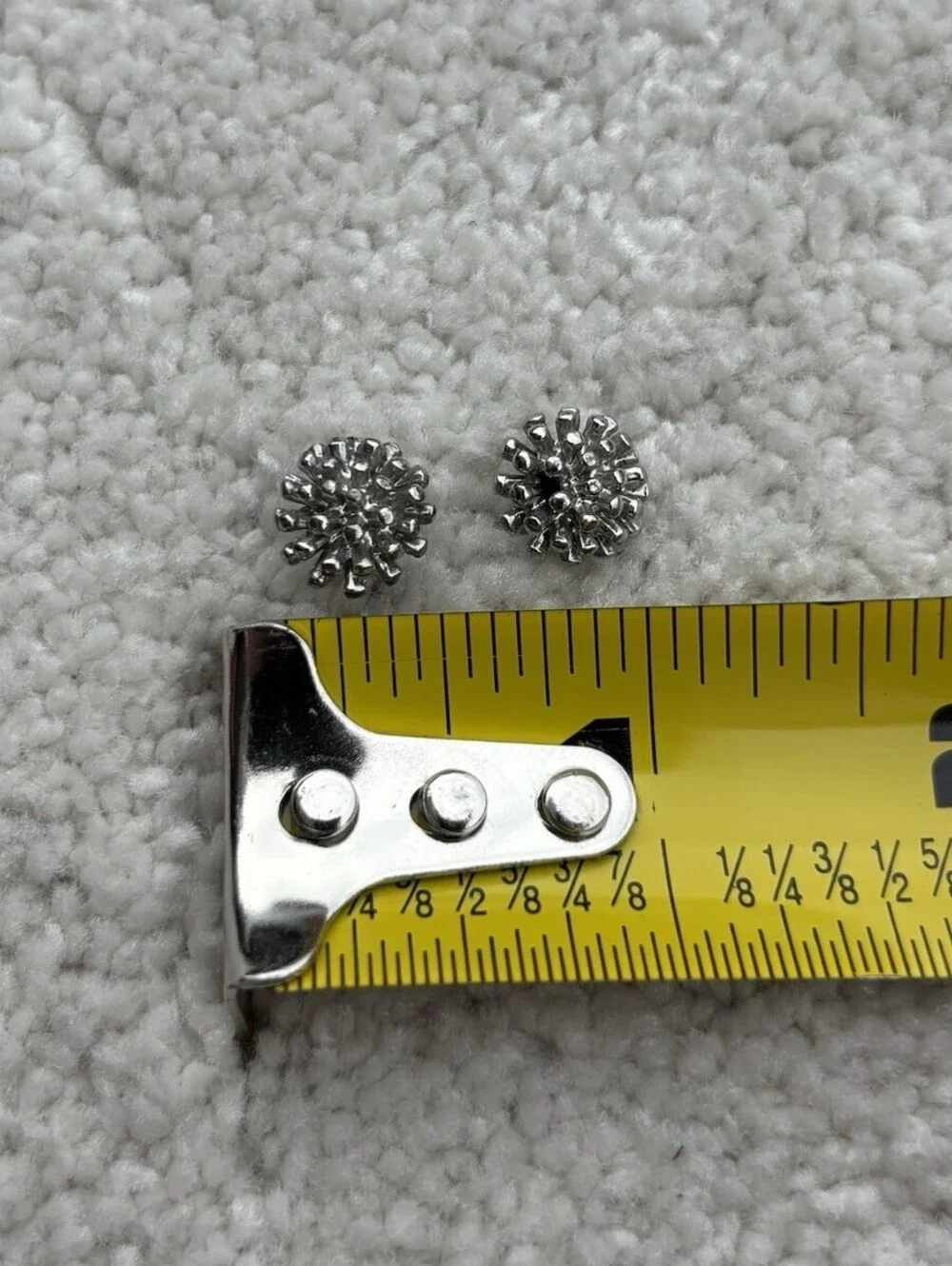 Metal Starburst Stud Earrings